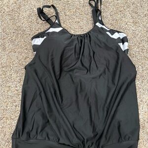 Elegant Black and White Women's Swim Tankini